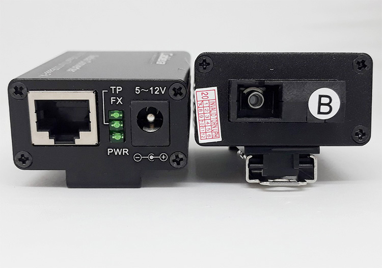 Bộ chuyển đổi quang sang lan FMC-100-GE-M-CA Bộ chuyển đổi quang sang lan FMC-100-GE-M-CA