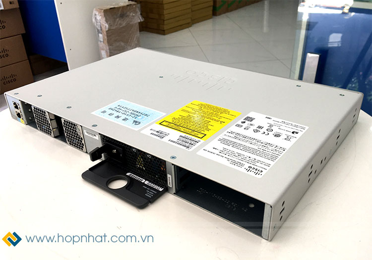 Switch Cisco C9200L-24T-4G-E