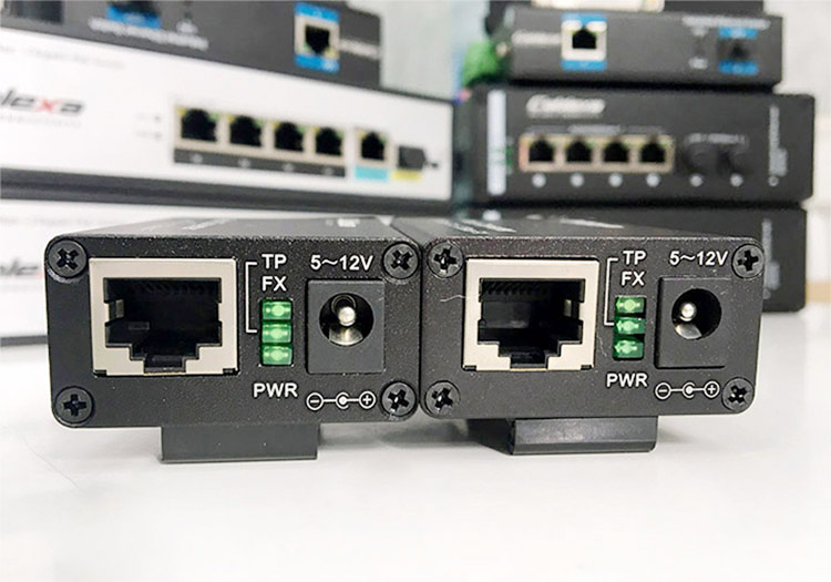 Converter quang FMC-100-M-CA