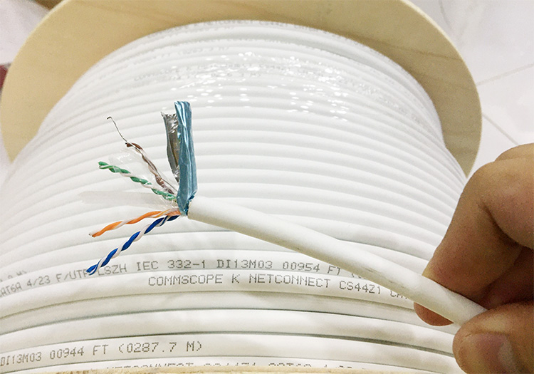 dây cáp mạng Commscope Cat6A (FTP)