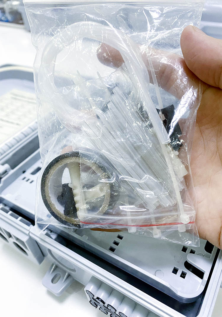 ODF 12FO vỏ nhựa ngoài trời