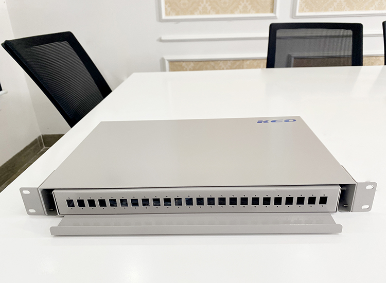 Hộp phối quang ODF 24FO gắn rack giá rẻ hãng KCO