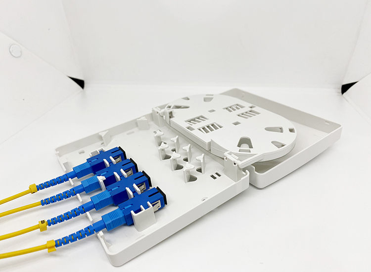 Hộp phối quang ODF 4FO hãng KCO, trong nhà, đủ phụ kiện Hộp phối quang ODF 4FO hãng KCO, trong nhà, đủ phụ kiện