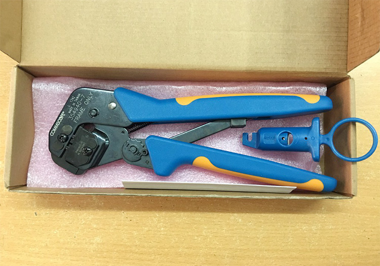 kìm bấm mạng Commscope Cat6 kìm bấm mạng Commscope Cat6