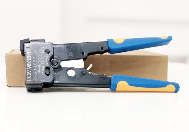 kìm bấm mạng Commscope Cat5e