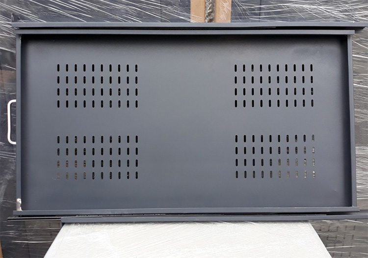 Mặt sau khay trượt tủ rack sâu D1000 Mặt sau khay trượt tủ rack sâu D1000