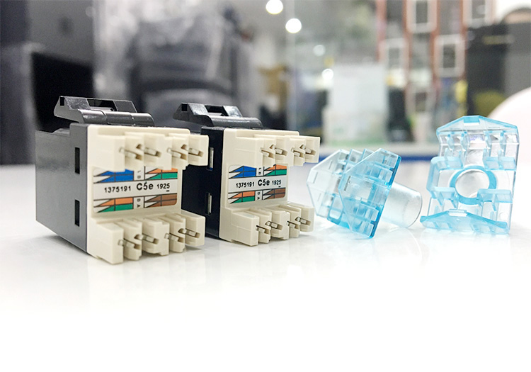 Nhân mạng Cat5e Commscope