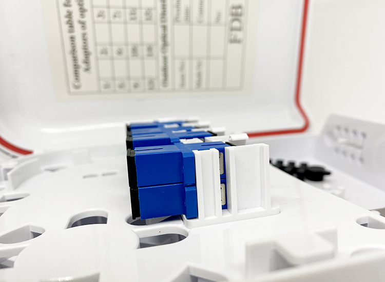 Hộp phối quang ODF quang 8FO vỏ nhựa ngoài trời hãng KCO