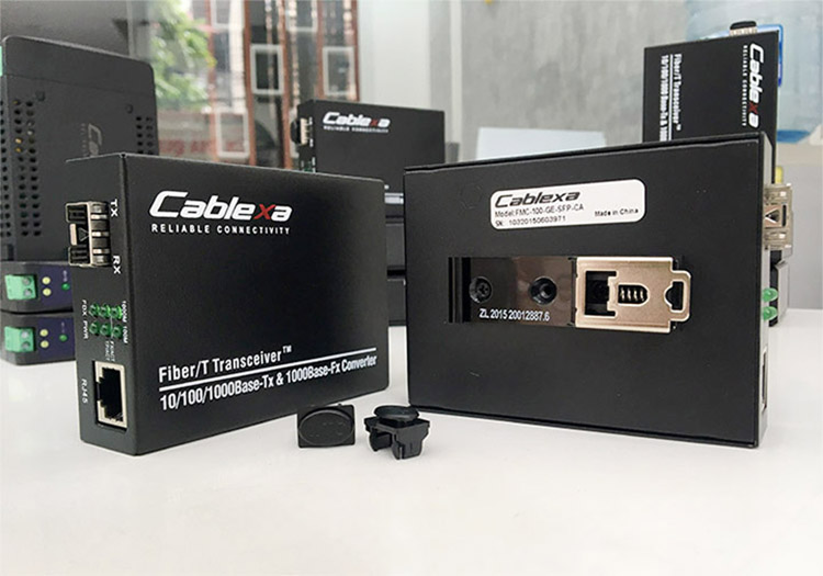 bộ chuyển đổi quang điện FMC-100-GE-SFP-CA bộ chuyển đổi quang điện FMC-100-GE-SFP-CA