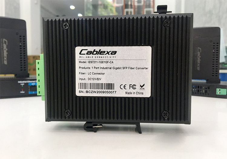 Switch công nghiệp 10/100/1000 SFP IES7211-1GE1GF-CA Switch công nghiệp 10/100/1000 SFP IES7211-1GE1GF-CA