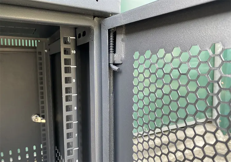 tủ rack 10U D500 treo tường mẫu mới tủ rack 10U D500 treo tường mẫu mới