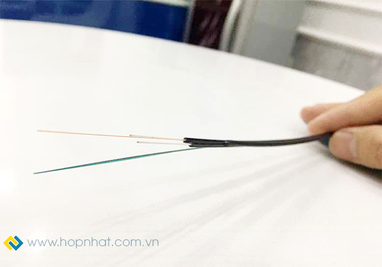 Cáp quang 2FO bọc chặt dạng treo Singlemode