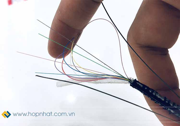 Cáp sợi quang 12FO Multimode Cáp sợi quang 12FO Multimode