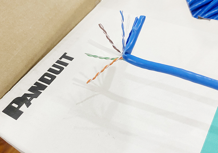 Dây cáp mạng Cat6 Panduit đáp ứng các tiêu chuẩn quốc tế