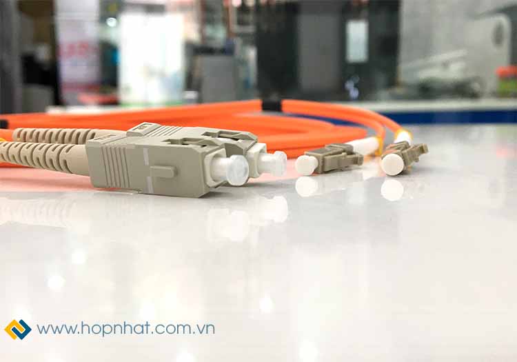 dây nhảy quang multimode om2