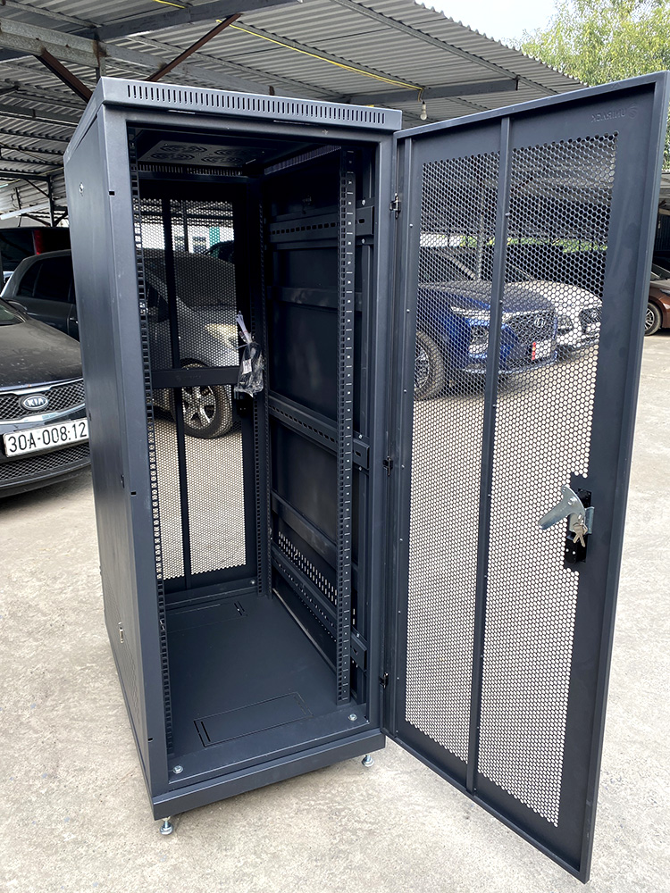 Tủ rack 32U D1000 hãng UNIRACK Tủ rack 32U D1000 hãng UNIRACK