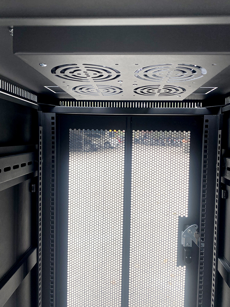 Quạt tản nhiệt và khay trong Tủ rack 20U D800 2 cửa lưới Unirack
