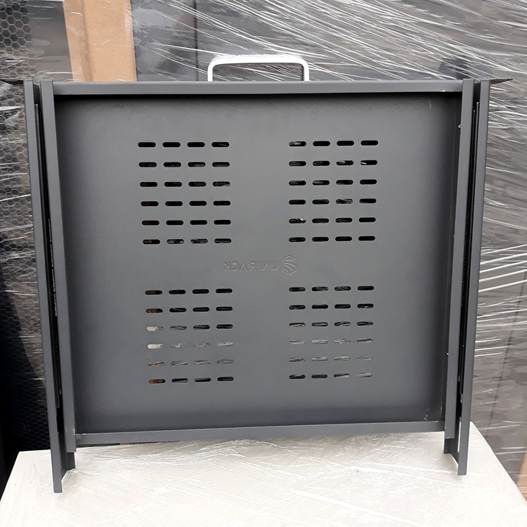 Khay tủ rack giúp nâng đỡ, lắp đặt thiết bị trong hệ thống mạng