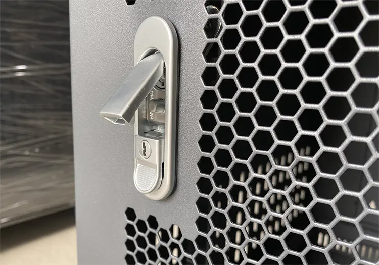 tủ rack 10U D500 treo tường mẫu mới tủ rack 10U D500 treo tường mẫu mới