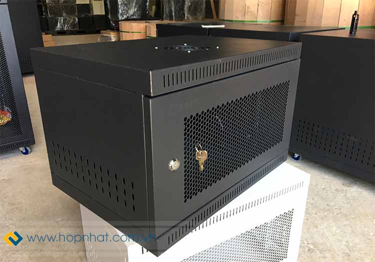Tủ rack 6U D400 màu đen