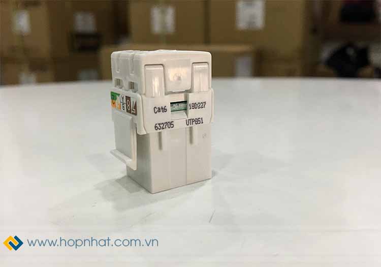 Khe cắm nhân mạng Cat6 hãng Legrand
