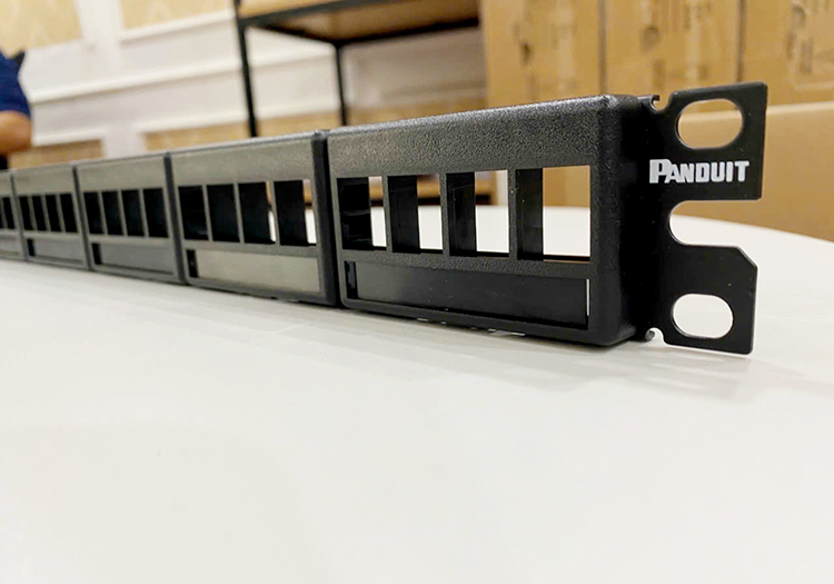 Patch Panel 24 Ports Panduit NetKey NKFPL24 chính hãng Patch Panel 24 Ports Panduit NetKey NKFPL24 chính hãng