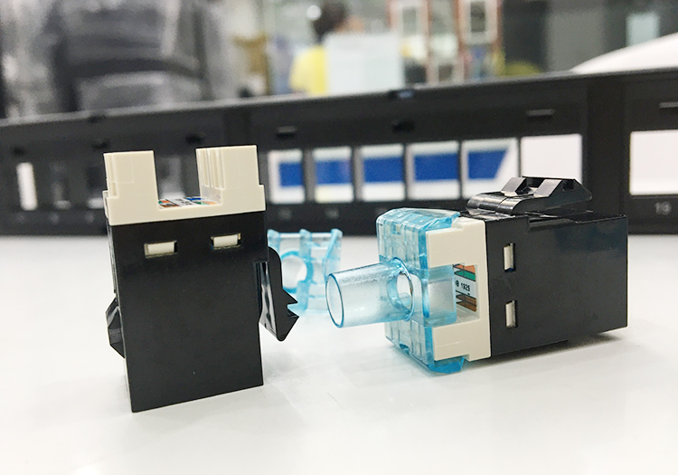 Patch Panel nhân rời và nhân mạng CommScope