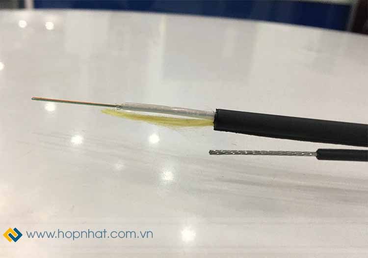 Cáp quang 4FO treo Singlemode