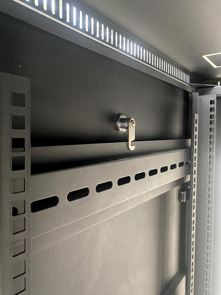 Thanh giằng tủ rack 20U D800 2 cửa lưới