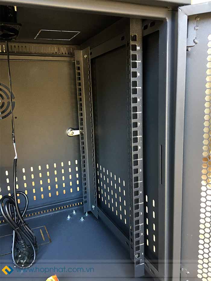 Thanh tiêu chuẩn đánh số lắp bên trong tủ Thanh tiêu chuẩn đánh số lắp bên trong tủ