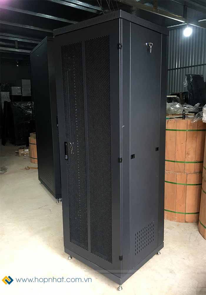 Tủ rack 36U D600 hãng UNIRACK