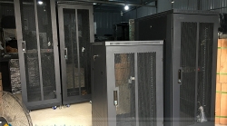 Tại sao tủ rack UNIRACK lại được ưa chuộng?