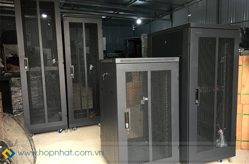Tại sao tủ rack UNIRACK lại được ưa chuộng?
