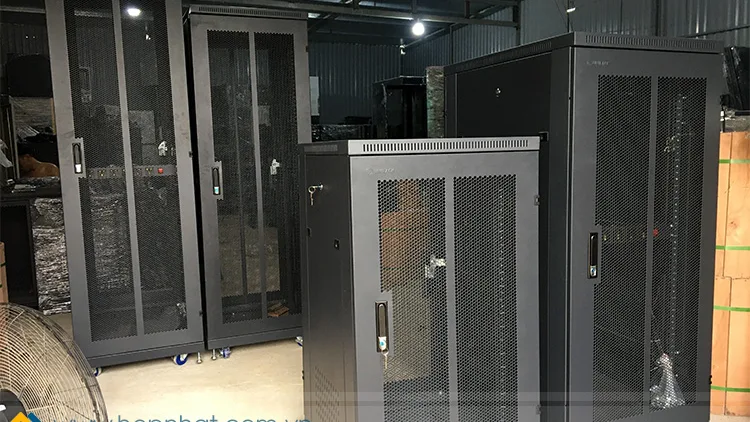 Tại sao tủ rack UNIRACK lại được ưa chuộng?