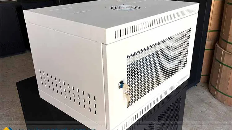 Tủ rack 6U treo tường Version 2018 hãng UNIRACK