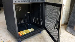 Tủ rack 10U UNIRACK có gì đặc biệt?