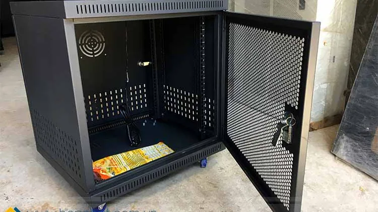 Tủ rack 10U UNIRACK có gì đặc biệt?