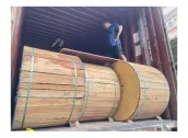 Ảnh thu nhỏ Cuộn gỗ cáp quang ngoài trời KCO đang được xếp vào container khi xuất hàng