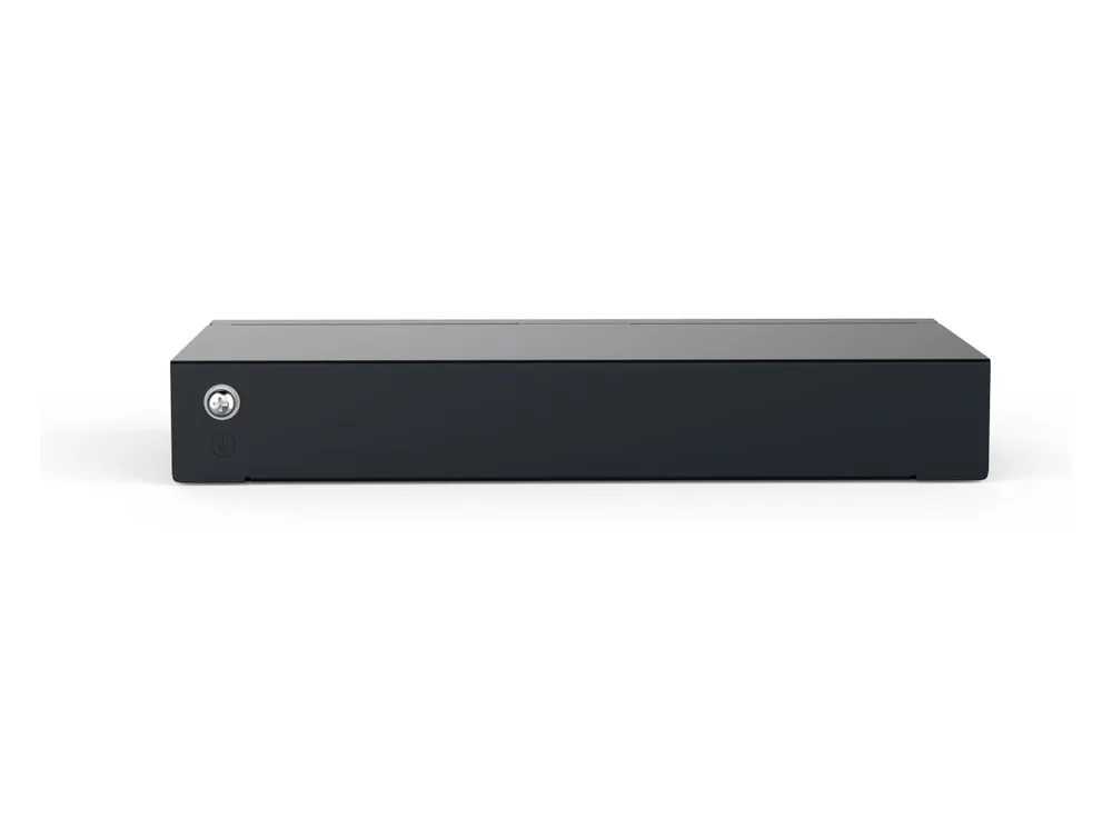 Mặt sau RG-ES108GD với lỗ tiếp đất