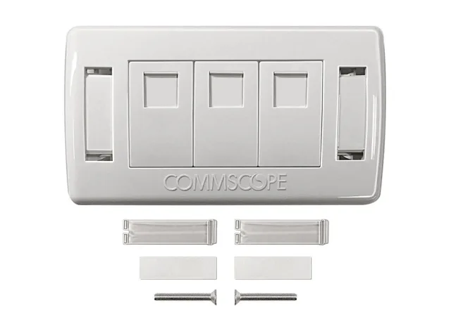 Mặt mạng 3 cổng Commscope SL Series màu trắng 2-1427030-3