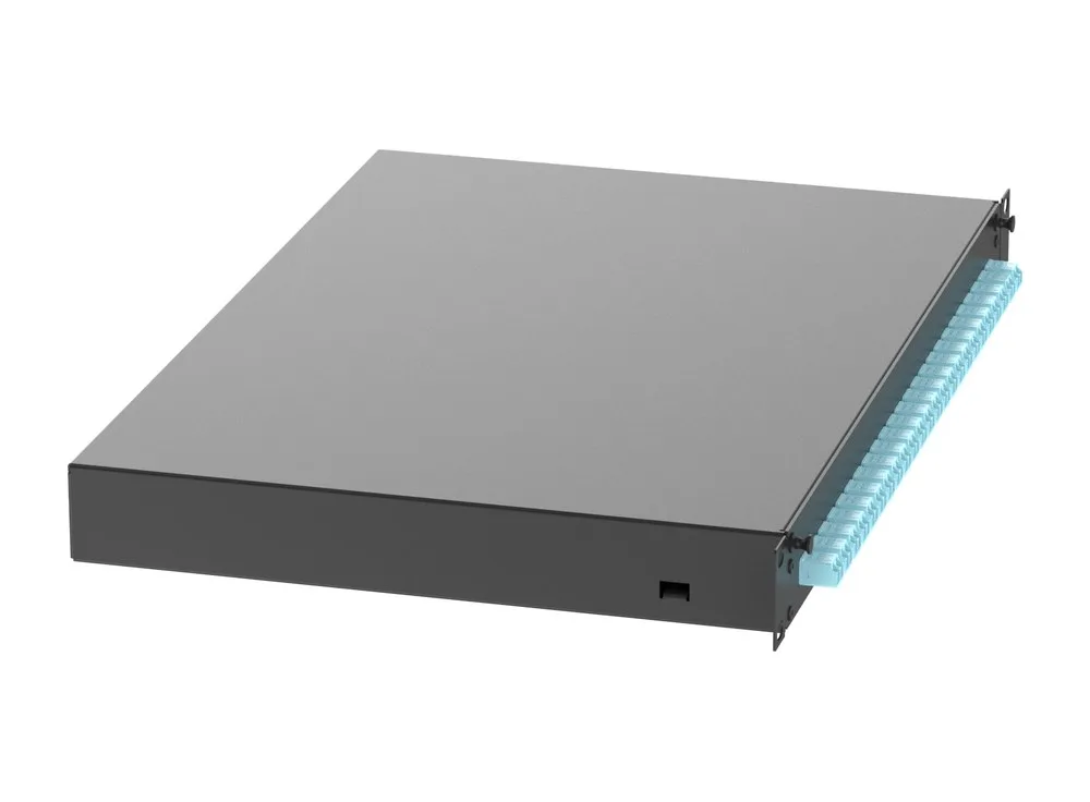 Hộp phối quang đa mode FD1W24AQDLCZ của Panduit nhìn từ góc trái, vỏ thép đen