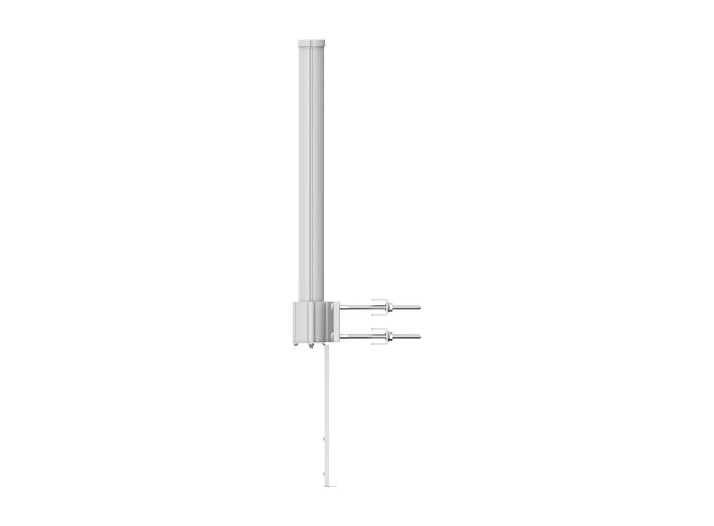 Cạnh RG-ANT13-360 với giá lắp cột, thân ăng-ten dài 769 mm theo datasheet