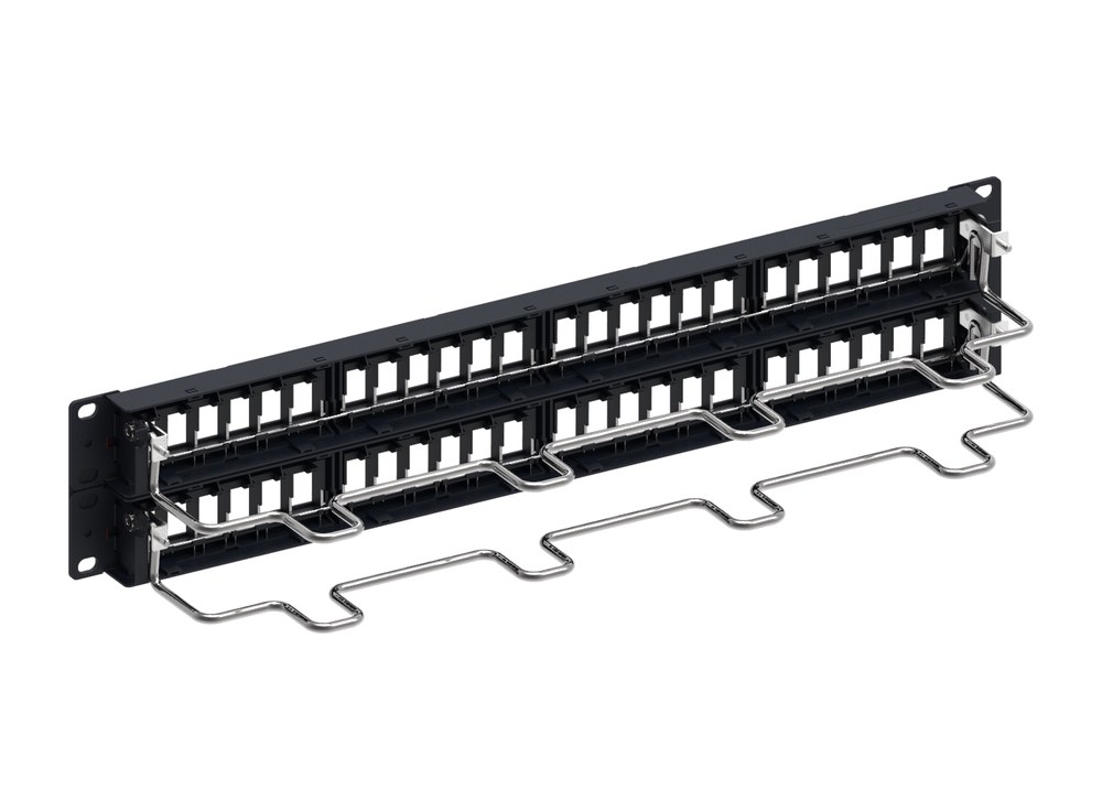 Mặt sau patch panel 760237047 và phần quản lý cáp phía sau